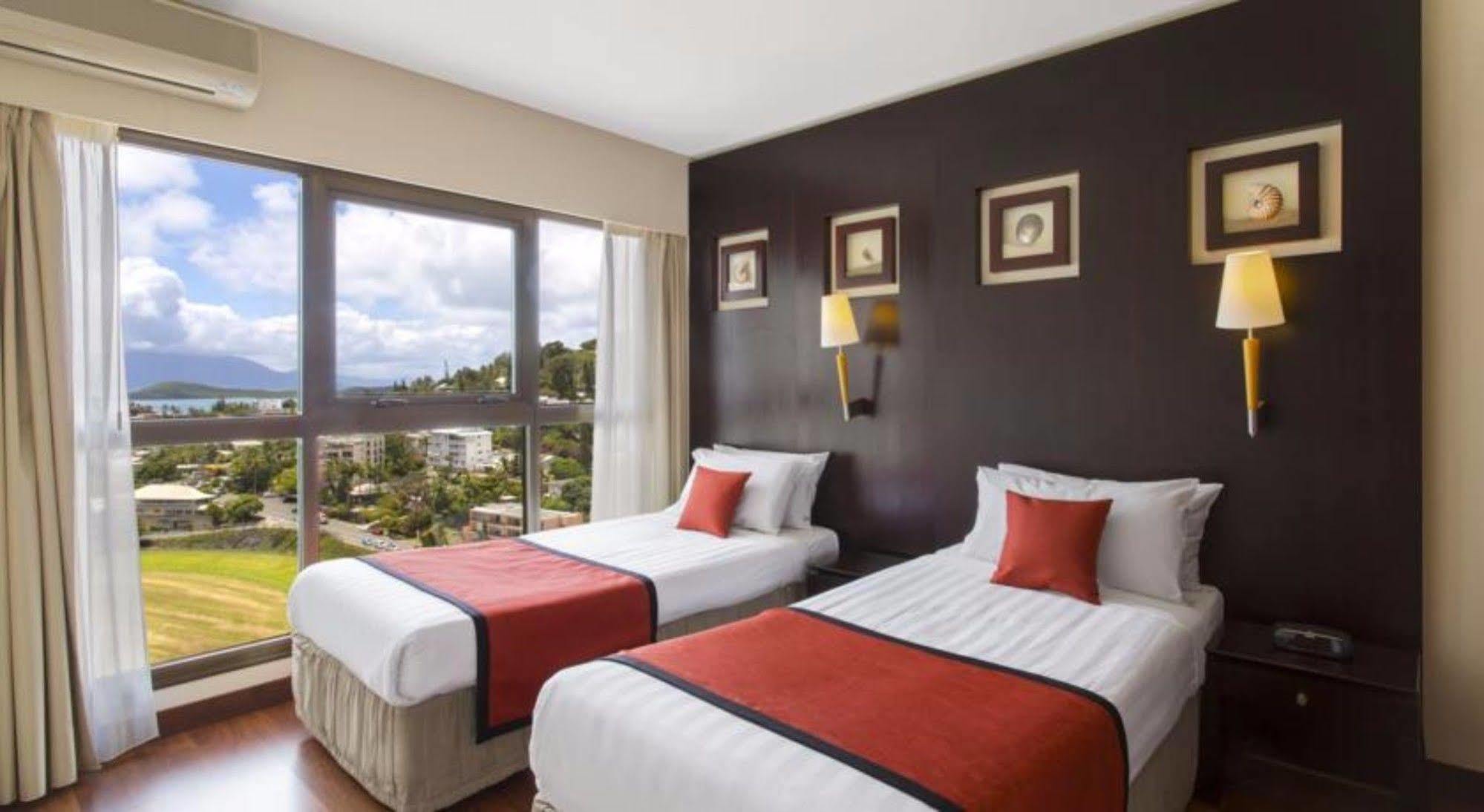 Ramada Hotel & Suites By Wyndham Noumea Esterno foto