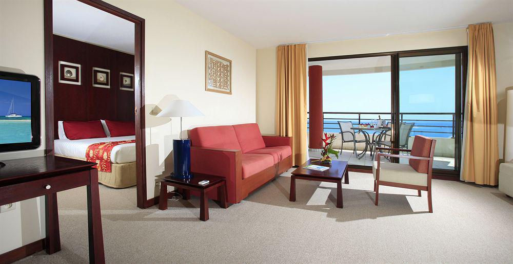 Ramada Hotel & Suites By Wyndham Noumea Esterno foto